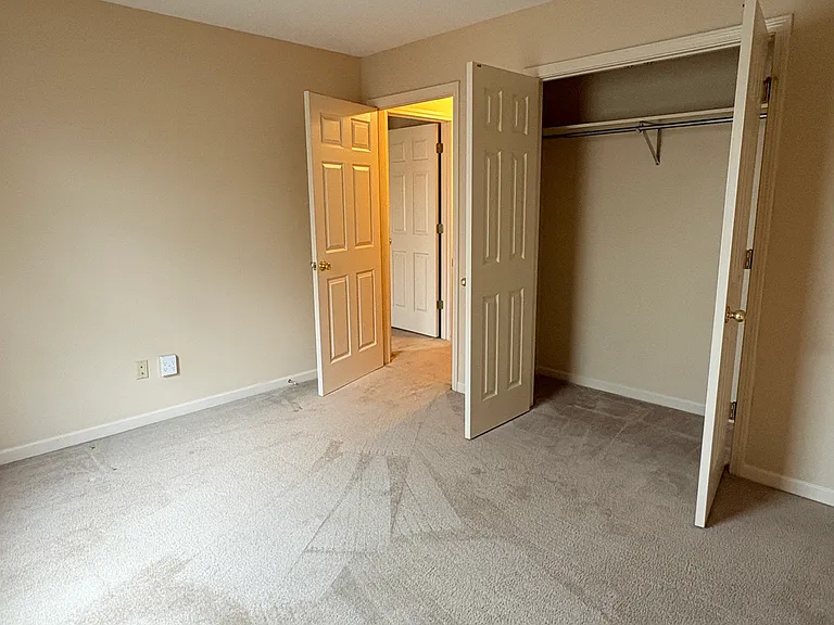7390 Fox Meadow Dr — Photo 7