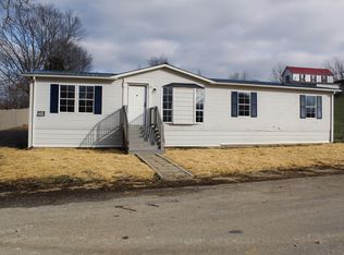 120 4th St, Berry, KY 41003