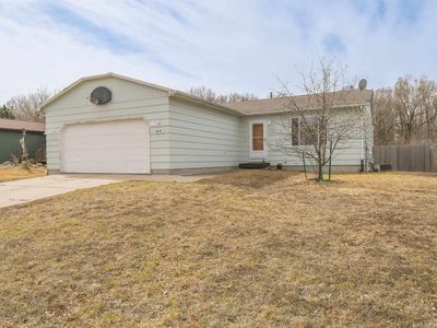 1019 N Homestead Cir, Sioux Falls, SD, 57103