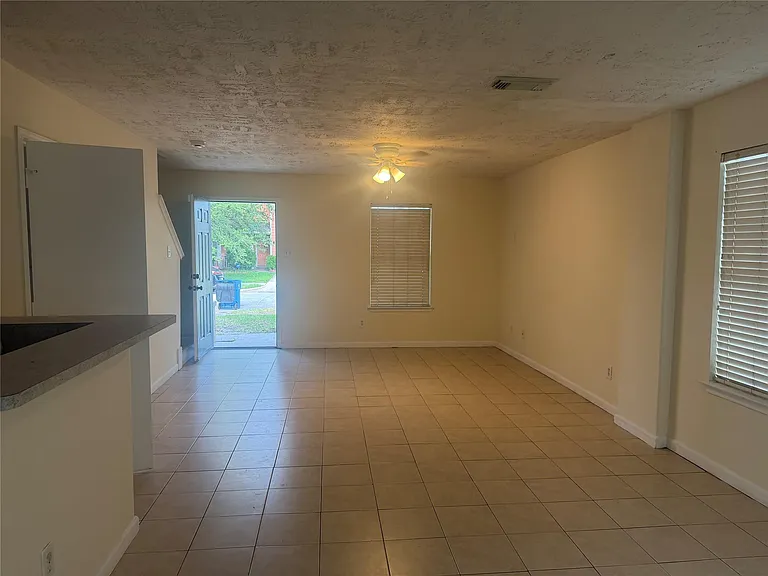 21219 Grand Linden Ct — Photo 4