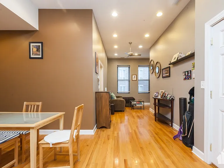 705 N Milwaukee Ave #1R — Photo 9