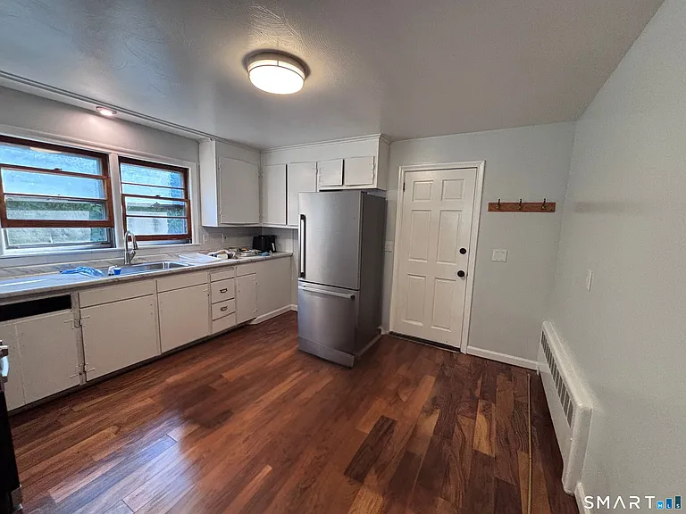 95-97 Grandview Ter — Photo 10