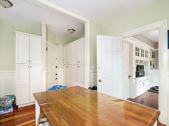 2nd image of 40 Inman St APT 4