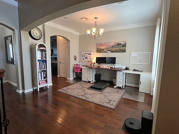 4th image of 9408 Glynhill Ct