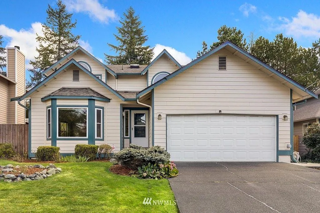 3 bed, 2.5 bath, 2000 sqft, $3,100 — Photo 1