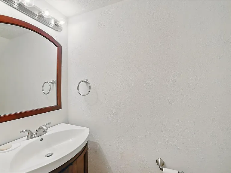 19 Still Glen Ct — Photo 13