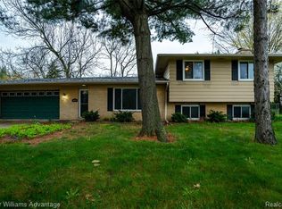 4819 Clarkston Rd, Clarkston, MI 48348