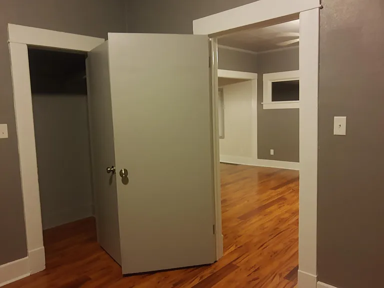 1520 N Hayes Ave — Photo 24