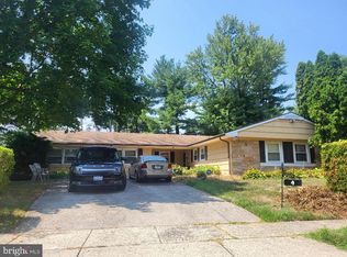 4 Edgemont Ln, Willingboro, NJ 08046