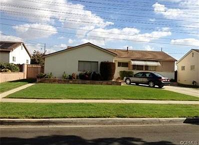 3rd image of 8344 Guava Ave