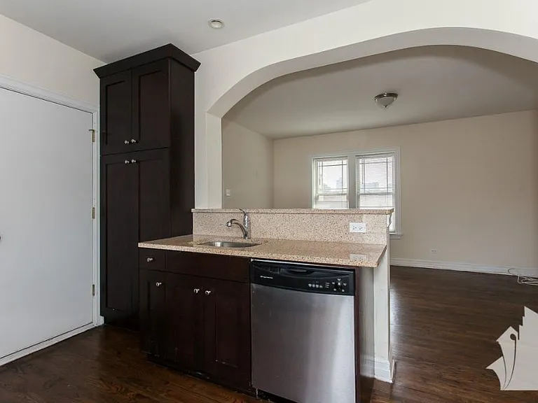 3802 N Sheffield Ave #1W — Photo 3