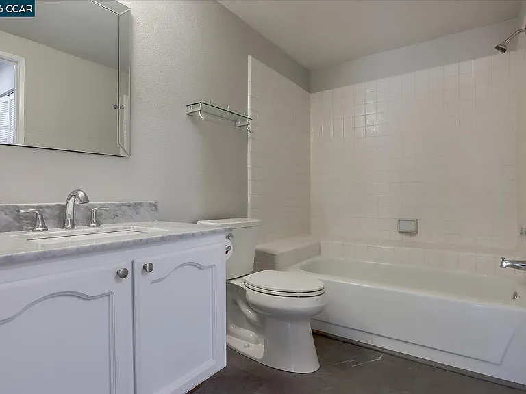 1539 Trimingham Dr — Photo 25