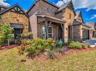 330 Tumbleweed Trl, Waxahachie, TX 75165