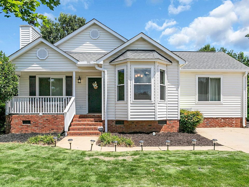 1st image of 413 Fairdale Dr
