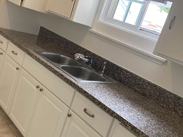 5347 N Olive Ave — Photo 5