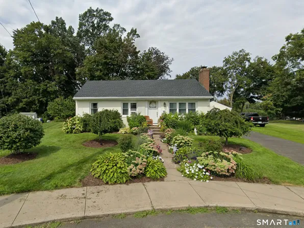 15 Sherwood Circle, Manchester, CT 06042
