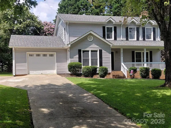 2615 Bayberry Ct, Gastonia, NC 28056