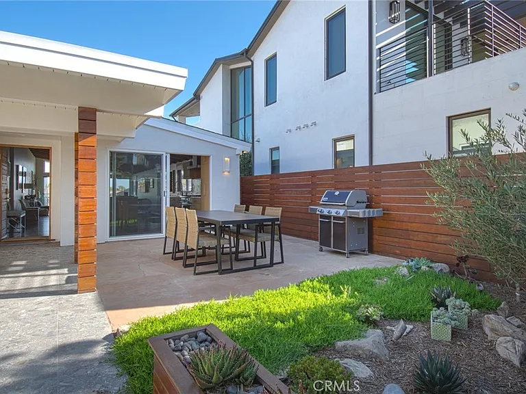 308 Poppy Ave — Photo 22