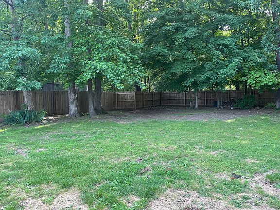 5th image of 108 Foster Dr