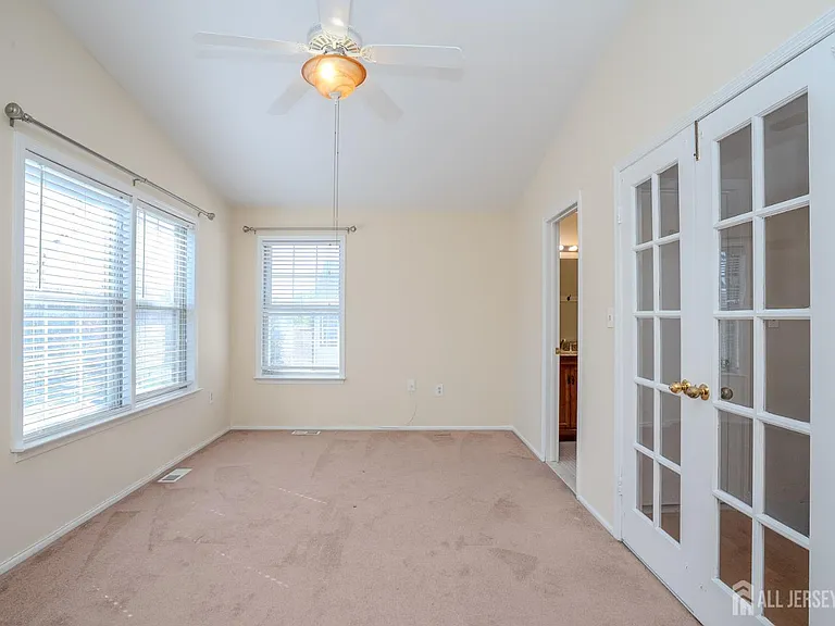 6202 Cedar Ct — Photo 17