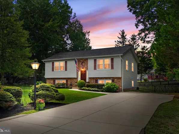6 True Rd, Stafford, VA 22556