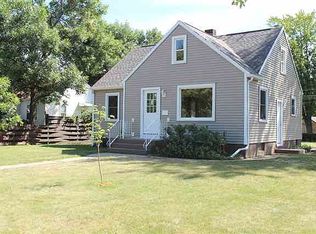 900 Park Court Ln, Port Edwards, WI 54469