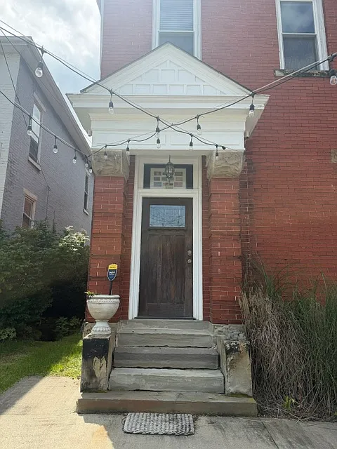 2 bed, 1.5 bath, 2200 sqft, $1,100 — Photo 4