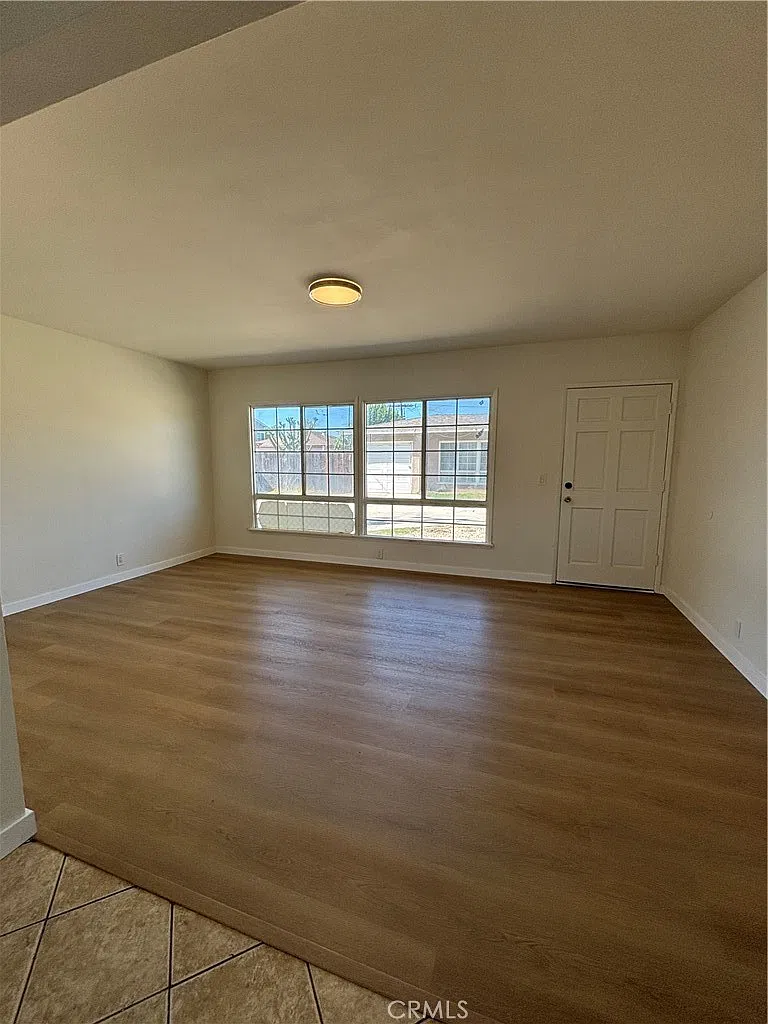 2 bed, 900 sqft, $2,700 — Photo 4