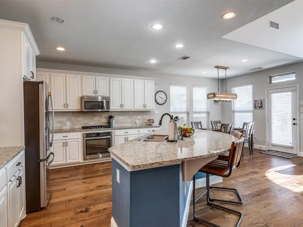 809 Llano Falls Dr, McKinney, TX 75071