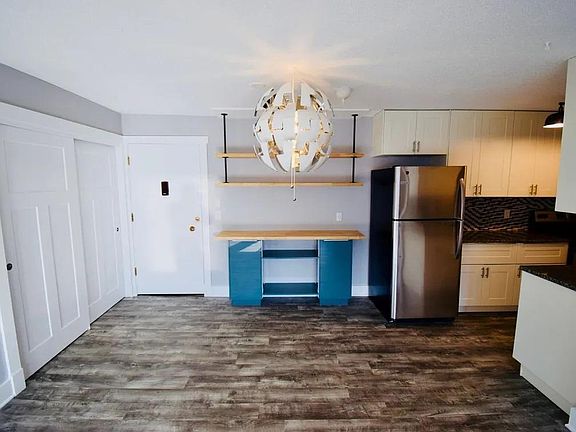 2nd image of 3522 Harriet Ave APT 204