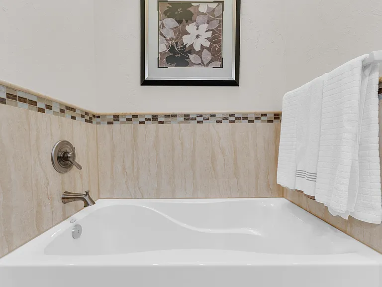 7460 La Paz Blvd #309 — Photo 30