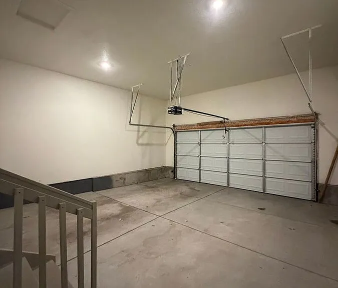 2299 Murray St — Photo 15