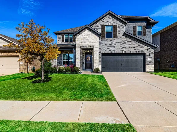933 West Dr, Aubrey, TX 76227