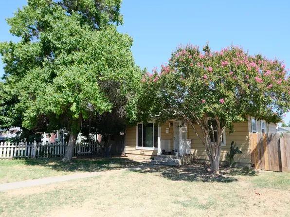 1520 15th St, Reedley, CA 93654