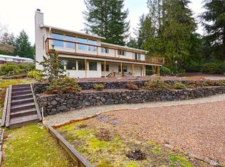 44 E Twanoh Heights Rd N, Belfair, WA 98528