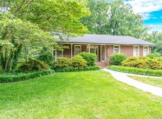 301 Oakhurst Rd, Statesville, NC 28677