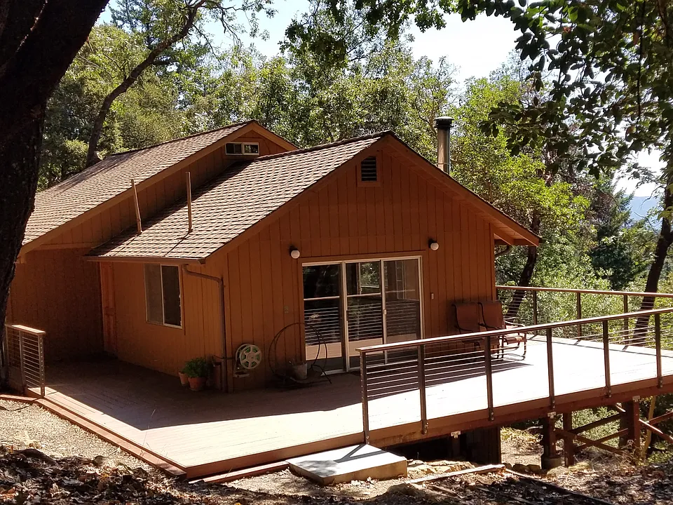 19136 Old Vineyard Rd