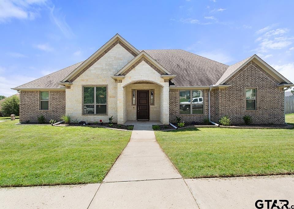 1st image of 3001 Starr Ct