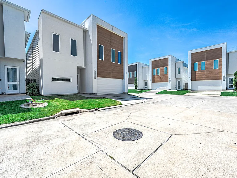 5519 Paraiso Pl — Photo 31
