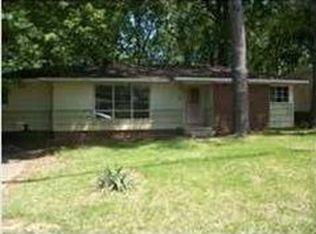 3012 Oak Forest Dr, Jackson, MS 39212