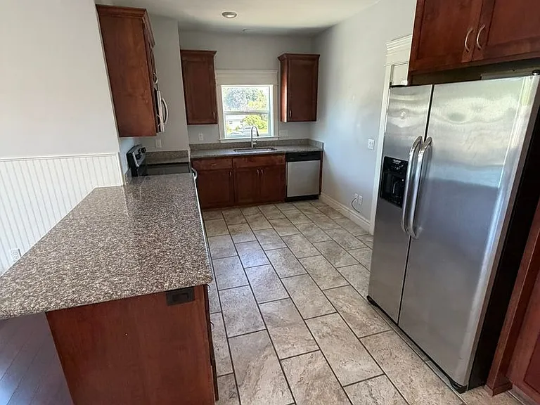 103 W Bishop Way — Photo 9