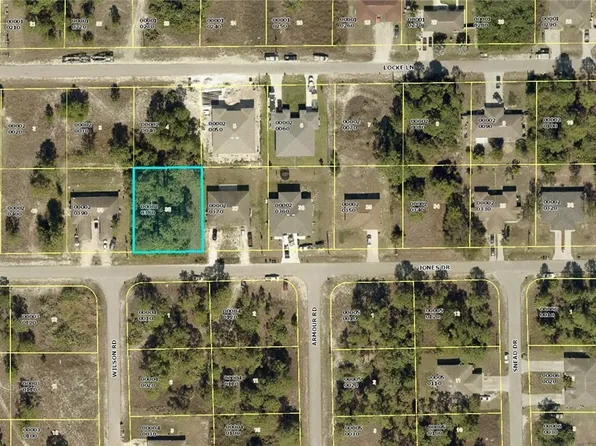 5064 Jones Dr, Lehigh Acres, FL 33973