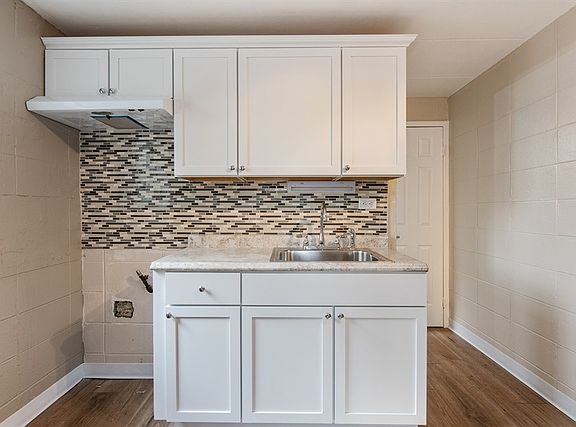 4th image of 9126 S Buffalo Ave APT 1A