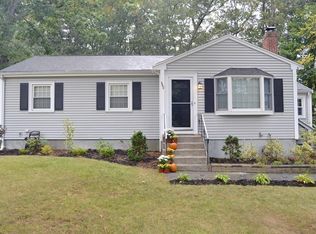682 Pond St, Franklin, MA 02038