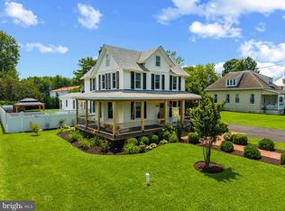 618 Love Point Rd, Stevensville, MD 21666