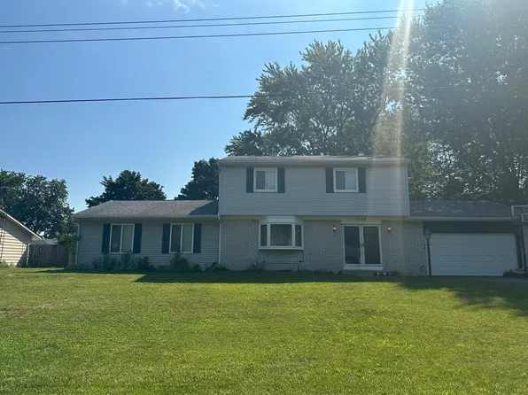 7528 Verna Dr, Lambertville, MI 48144