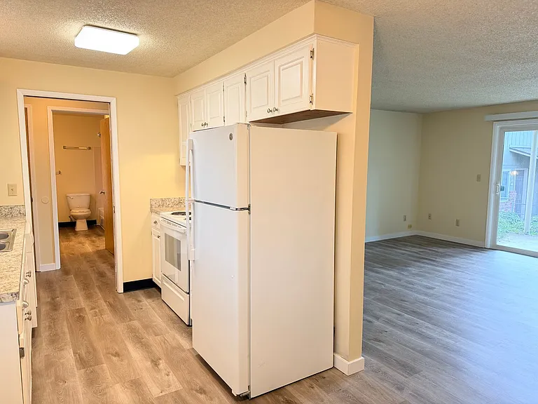 4520 SE Ina Ave — Photo 3