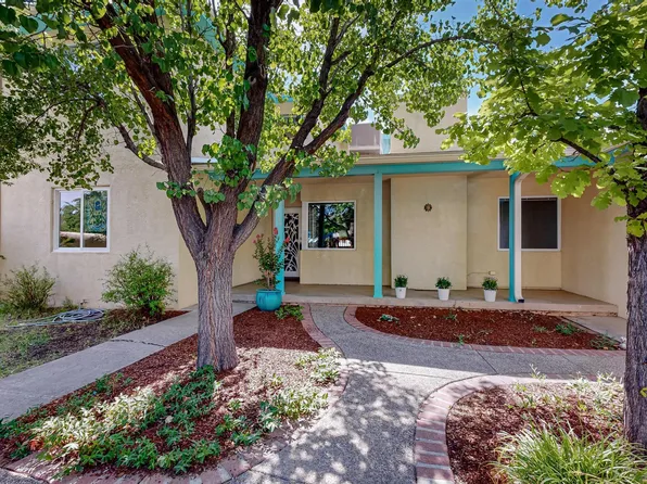 1335 Bryn Mawr Dr NE, Albuquerque, NM 87106
