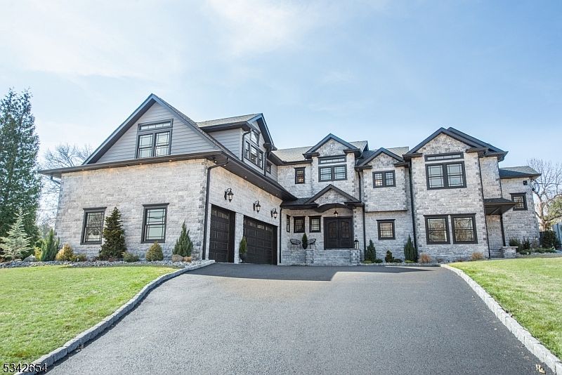 1st image of 231 Mountain Ave