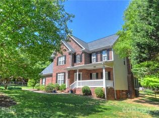 205 Alderney Ct, Waxhaw, NC 28173